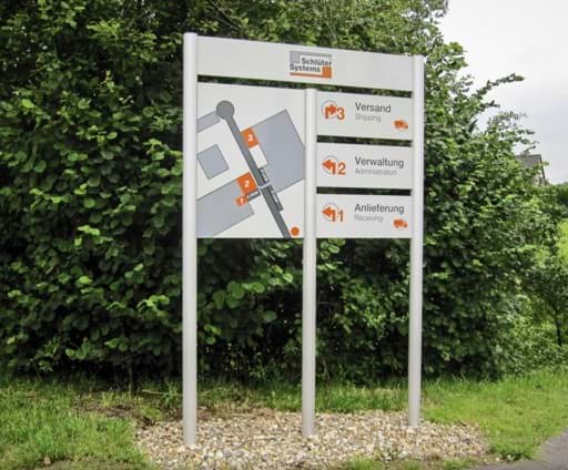 Schildanlage für Rechtsanwälte, Kanzleien & Steuerberater sowie für Geschäftsgebäude Schildanlage für Rechtsanwälte, Kanzleien & Steuerberater sowie für Geschäftsgebäude