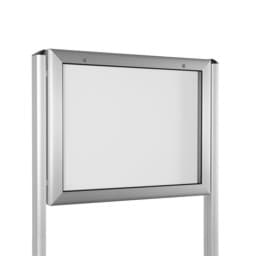Außen-Schaukasten Curve für 8x DIN A4 mit weißer Rückwand Außen-Schaukasten Curve für 8x DIN A4 mit weißer Rückwand