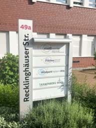 LED-Beleuchtungs-Upgrade für Milan-Werbeschilder LED-Beleuchtungs-Upgrade für Milan-Werbeschilder