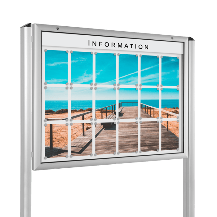 Unser Flachmann: Außen-Schaukasten Flat mit Ständern zum Einbetonieren oder Aufdübeln