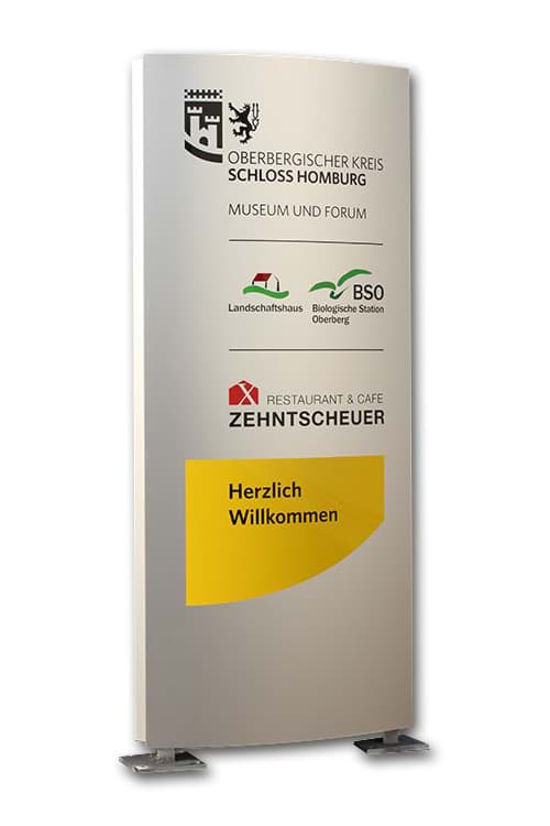 Freigestellter Vario Plus 2000 Werbepylon, unbeleuchtet
