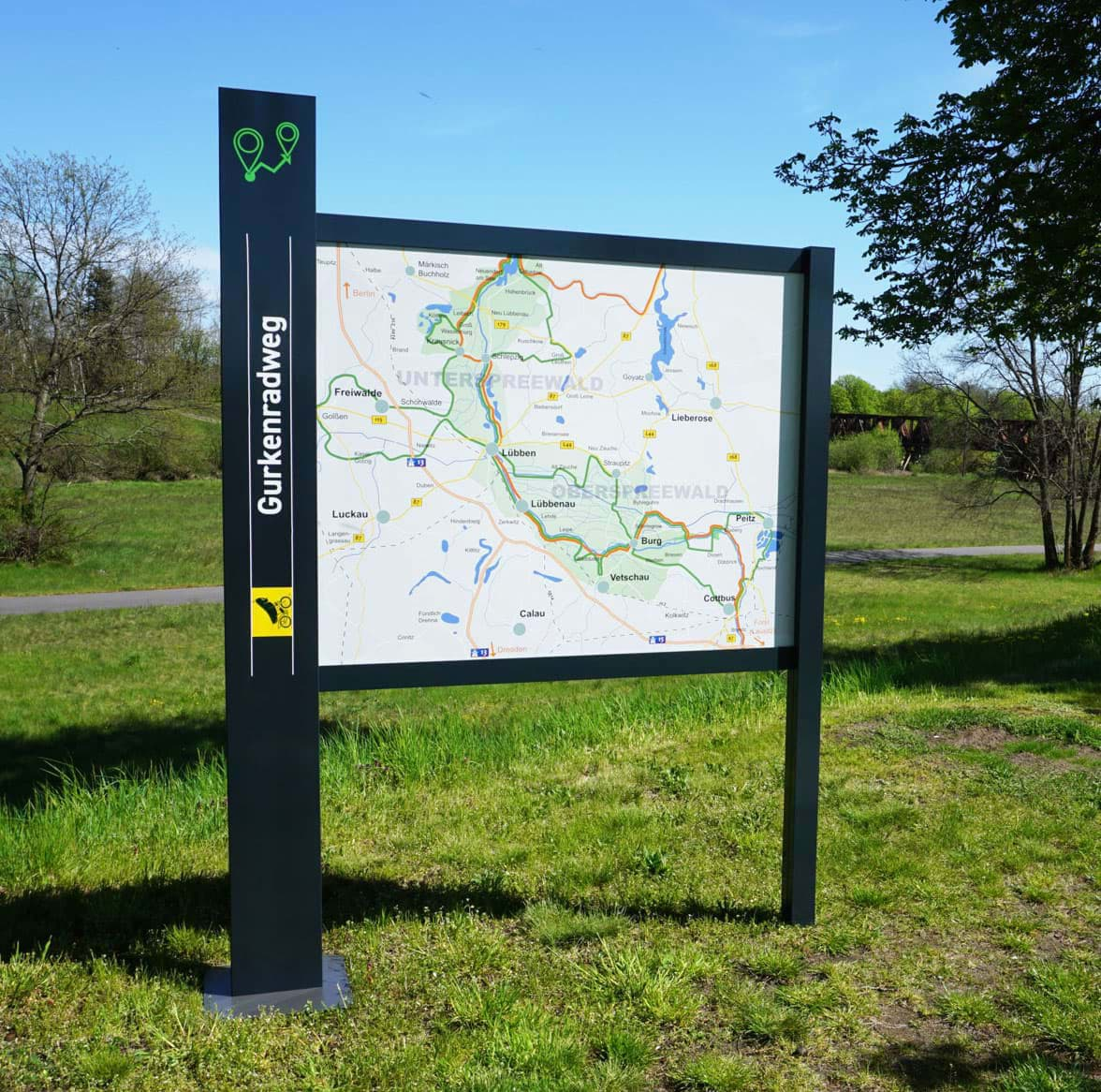 Infotafel-Schildaufsteller für Wanderwege, Kartennetz etc.