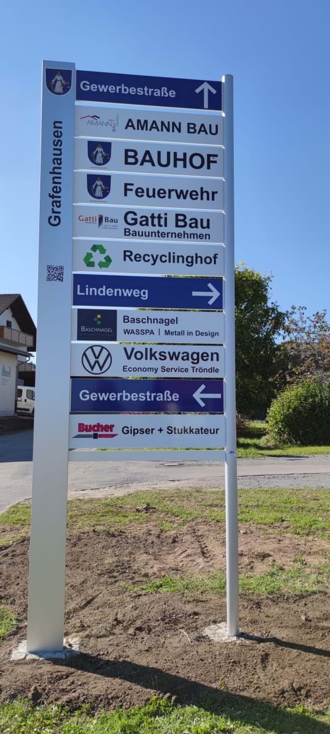 Kommunen-Wegweiser für Bauhof, Feuerwehr etc mit Stadtwappen-Stele